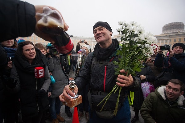 2. ... и вернулся туда же спустя 20 месяцев, в эту субботу