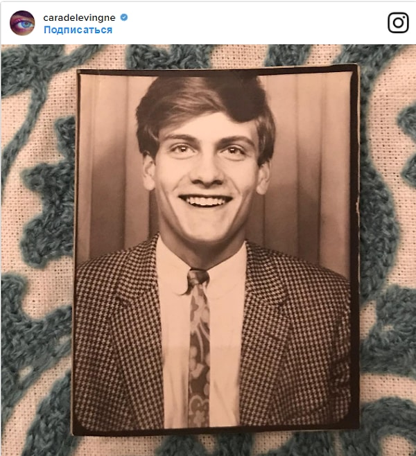 3. А это фото отца Кары Делевинь, Чарльза Делевингна, которое она выложила в Instagram месяц назад, подписав: «Мой папа, молодой и милый ❤».