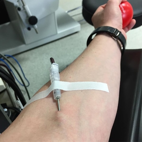 23. А затем вы начинаете "работать рукой"...,