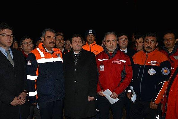 Çanakkale Valisi Orhan Tavlı, 13 köyde 238'i ağır hasarlı toplam 313 evin hasar gördüğünü söyledi.