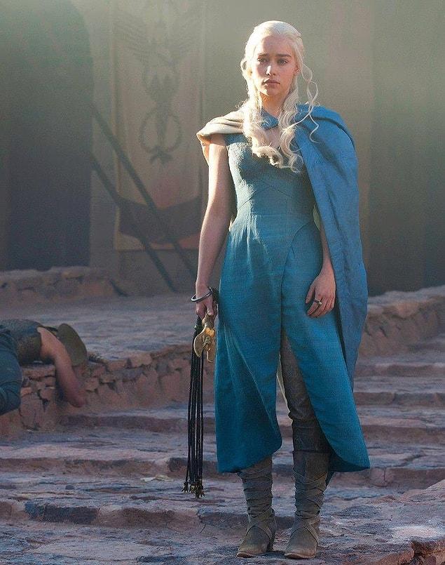11. Dany’s boots/trousers/dress combination is the “root” of her character.