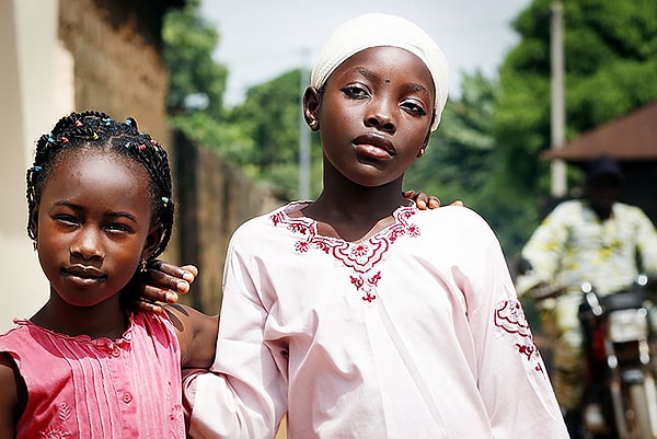 6. Самое страшное заключается в том, что обрезание делается девочкам еще в детском возрасте, а последствия могут мучить женщину на протяжении всей жизни