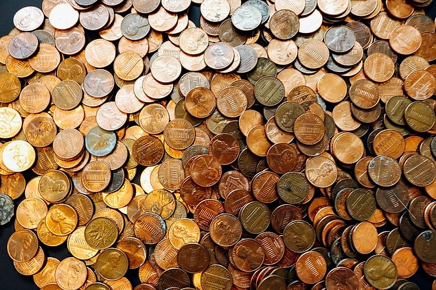 3. Hangi ülkenin para birimi Rupi'dir?