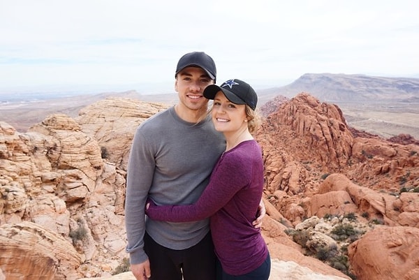 2. Макмиллан большая поклонница Селин Дион: «Моя мама вырастила меня на песнях Селин, потому что сама большая фанатка Селин Дион», - сообщает девушка.