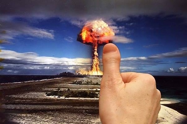 3. Кстати, если гриб от ядерного взрыва крупнее фаланги большого пальца вытянутой руки, ты в зоне поражения.