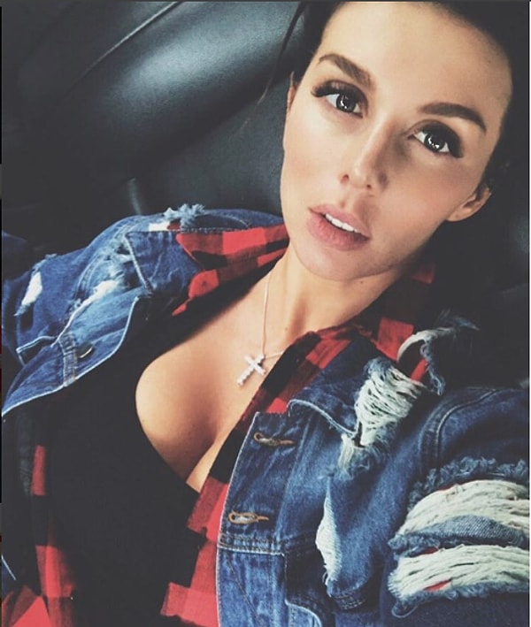 3. «Скоро Анна поедет на отдых и будет демонстрировать свою фигуру в Сети», - утверждали они.