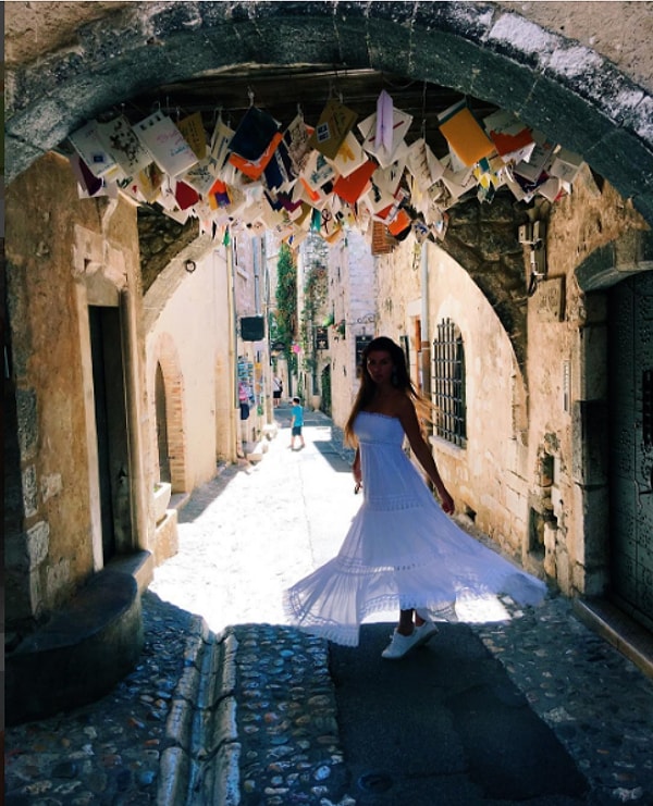 7. Скоро она станет мамой!