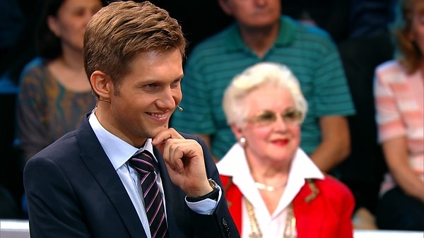 2. Будучи помимо прочего талантливым журналистом, он появился и во многих других телевизионных проектах.