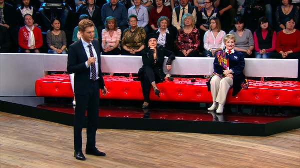 3. За время своего пребывания на посту телеведущего, он осветил множество злободневных вопросов, волнующих современное общество.