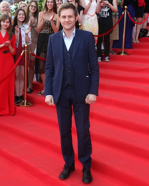 4. Теперь же поклонникам программы придется смириться с тем, что они больше не увидят любимого ведущего по телевизору.