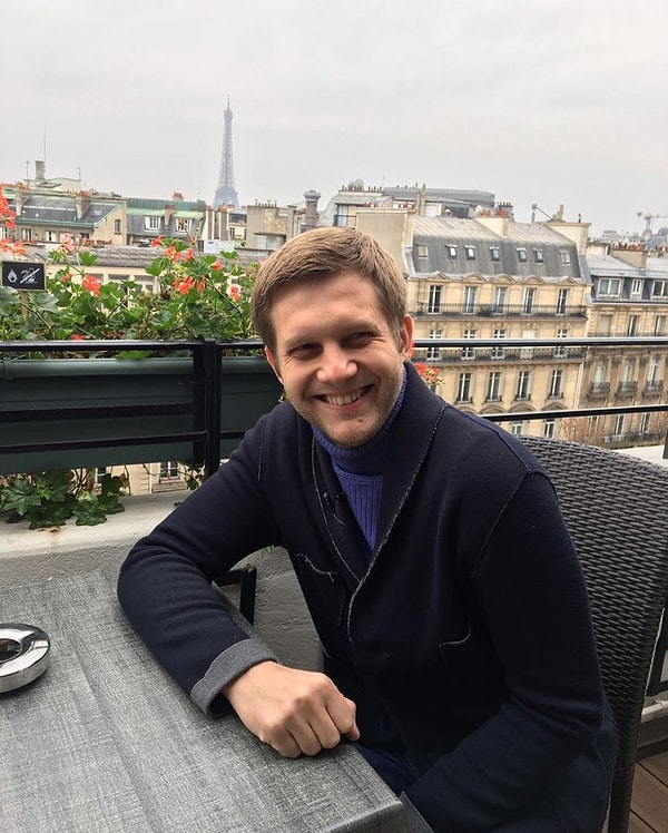 9. Что ж, желаем Борису скорейшего выздоровления и надеемся, что новый телеведущий не разочарует старых поклонников шоу.