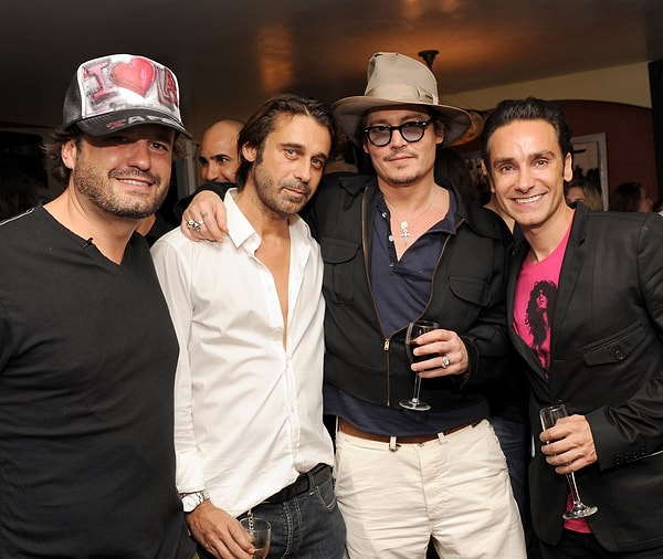 14. Особенно, сумма статьи расходов на вино не укладывается в голове...