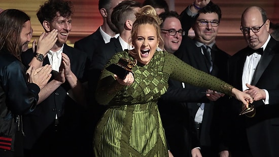 59. Grammy Ödül Töreni Gerçekleşti! İngiliz Sanatçı Adele Ödülleri Silip Süpürdü