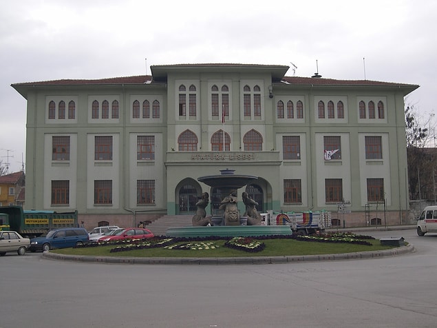 5. Atatürk Lisesi