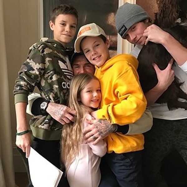 14. А это дети знаменитых Виктории и Дэвида Бекхэма — Бруклин, Ромео, Круз и Харпер