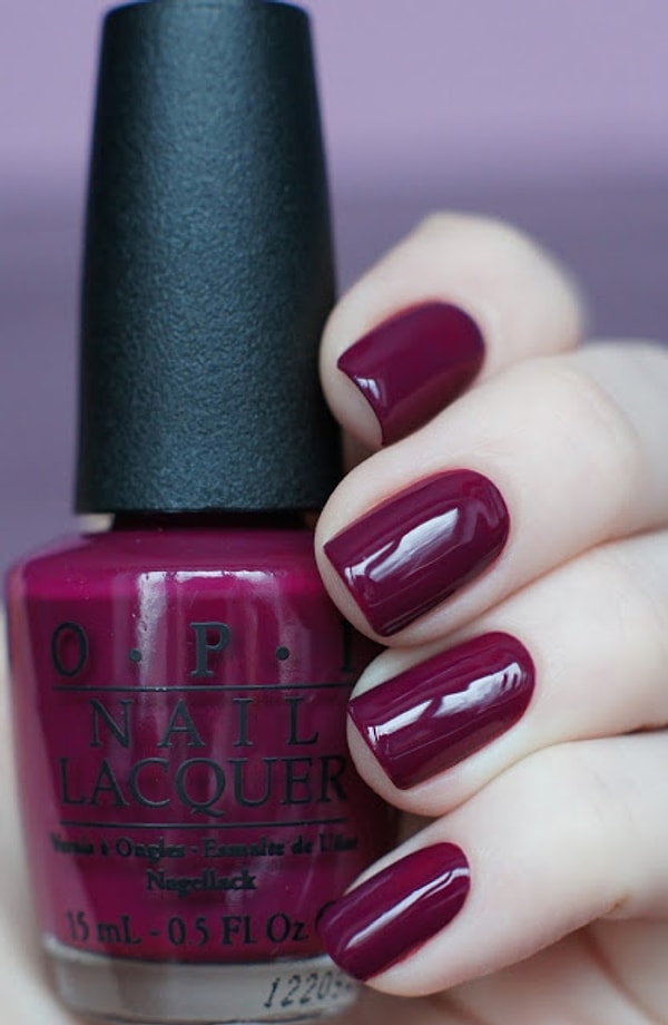 3. Вариант без каких-либо украшений смотрится зрело и элегантно