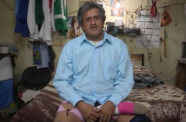 4. В своих интервью он как-то рассказывал, что начал заниматься увеличением полового члена еще будучи подростком — он прикреплял к пенису утяжелители и таким образом растягивал его