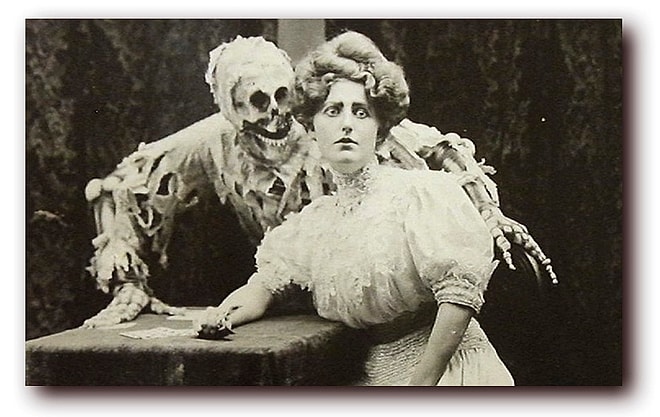 8 шокирующих примеров викторианской моды, которые заставят вас пересмотреть понятия о красоте