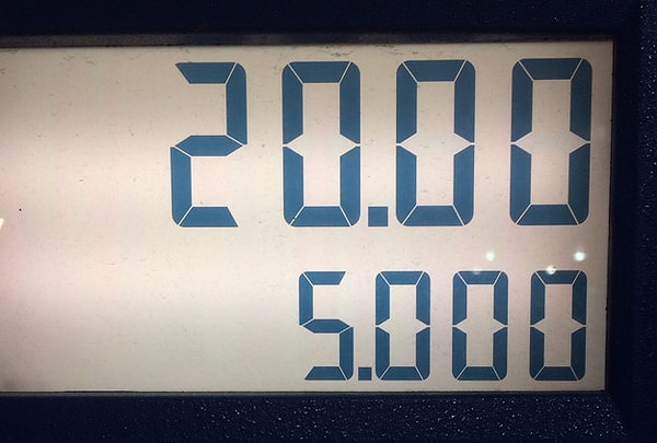 25. Ну, и наконец, этот бензозаправщик точно знает про живущего в вас перфекциониста.