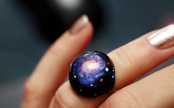 10. ... И хочется в туманность ту шагнуть"