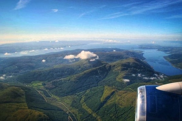 21. Полет в Глазго, Шотландия.