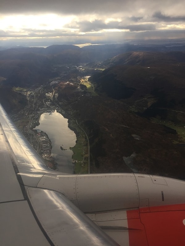 24. Полет над Норвежскими фьордами.