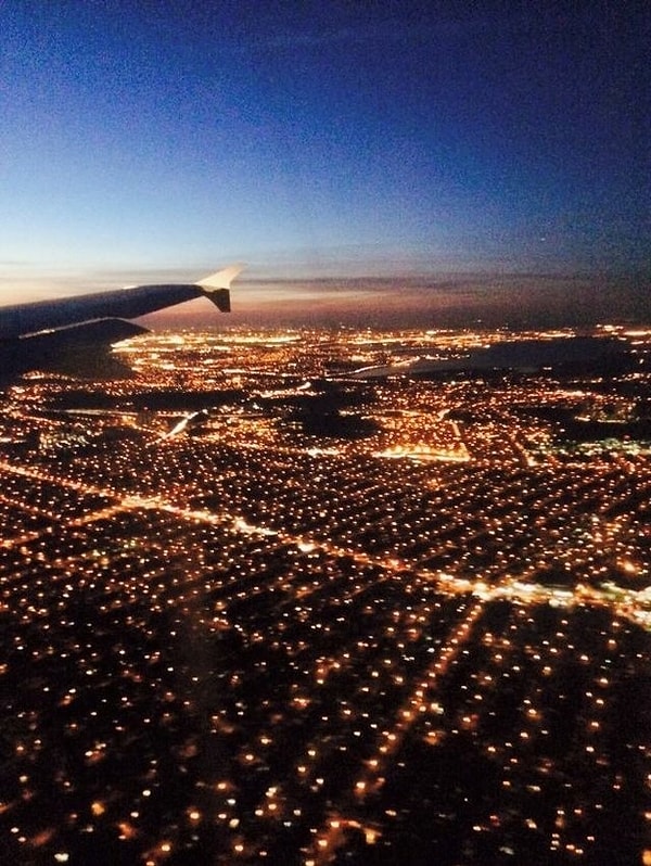 29. Пролетая над аэропортом Нью-Йорка.