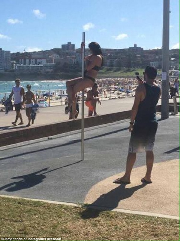 9. Вижу пилон - лезу на пилон!