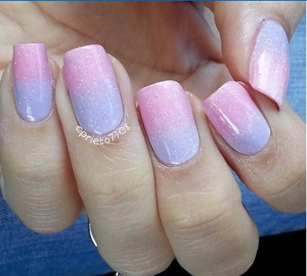 4. Розово-голубой маникюр