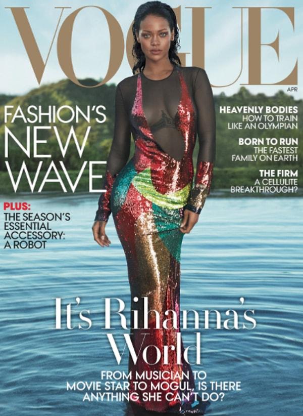 18. Vogue dergisinin geçen yıl yayımlanan sayılarından biri için verdiği bu pozla da kesinlikle dudak uçuklatıcı...