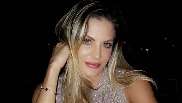 İş için sık sık Dubai'ye gidip gelen Nusret, aşkını kilometrelerce ötede bulmuş. Aslında 1 yıldır normal arkadaşlarmış.