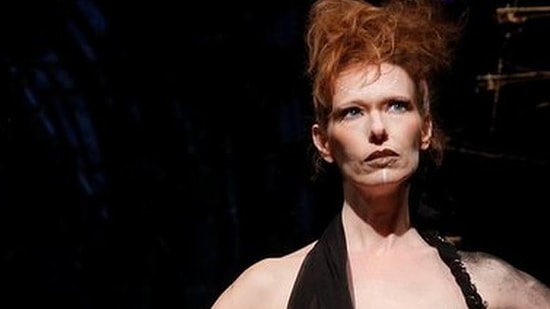 На подиум Недели моды в Нью-Йорке вышли женщины, победившие рак груди