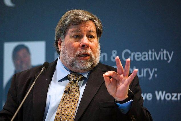 7. Şirketin kurucu ortağı olan Steve Wozniak, kendi payını zamanında 800 dolar karşılığında satmıştır. Eğer satmasaydı payı bugün 35 milyar dolar değerinde olacaktı.