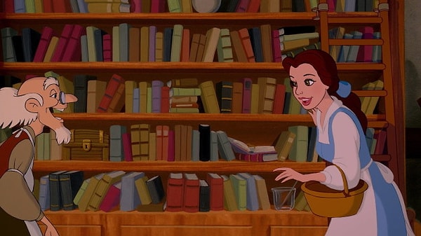 5. Как этому дедушке удается держать магазин книг, если туда ходит ТОЛЬКО Белль, и из-за ее любви к чтению все в городе считают ее странной.