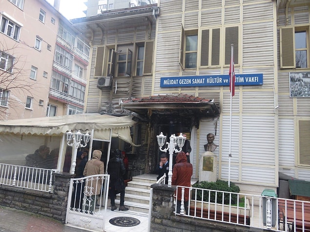 Yangın kısa sürede kontrol altına alındı.