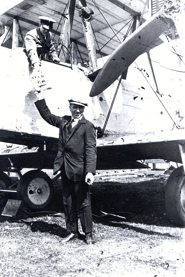 8. Atlantik aşırı ilk uçuş (1919)