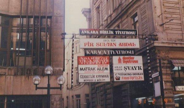 Burası Ses Tiyatrosu’ndan sonra Beyoğlu’nun en eski ikinci tiyatrosuydu. Görünen o ki İstanbul'daki tiyatrolar mezarlığına bir yenisi eklendi.