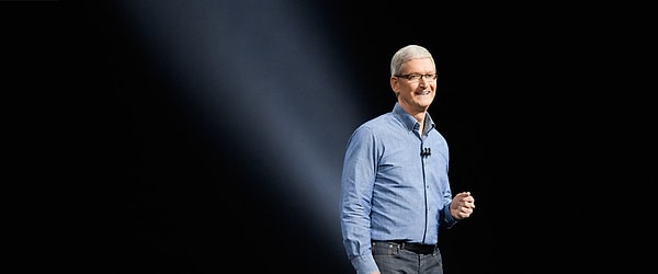 11. На сегодняшний день стоимость бренда компании Apple составляет 118,9 миллиарда долларов, и эта сумма делает его самым ценным брендом в мире!