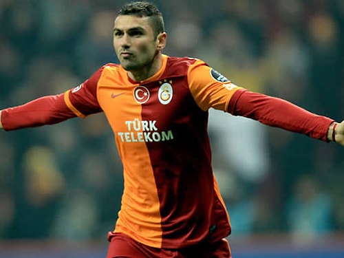 4 büyük takımda da oynayan ilk futbolcu Sergen Yalçın'dır. (2. futbolcu ise Burak Yılmaz'dır)