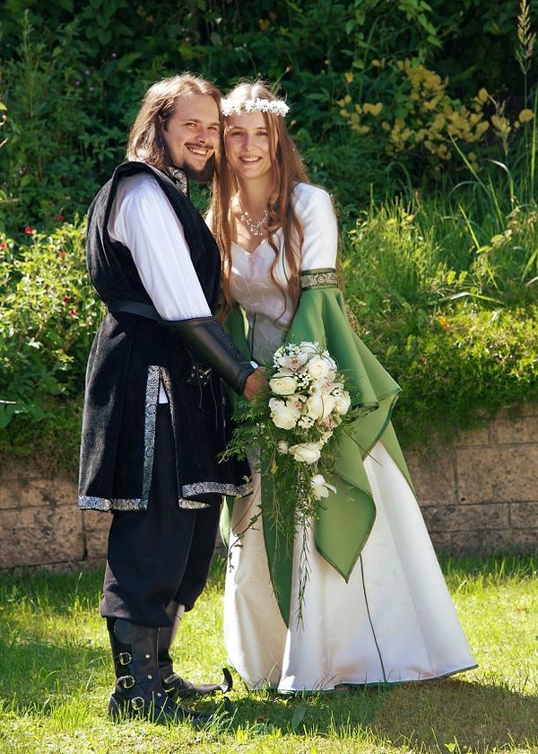 2. Средневековая свадьба