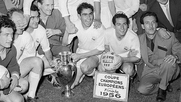 İlk Şampiyonlar Ligi şampiyonu olan takım Real Madrid'dir. (1956)