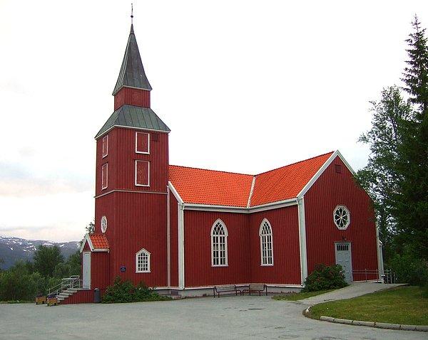 2. Elverhøy Kilisesi’ni ziyaret edin.