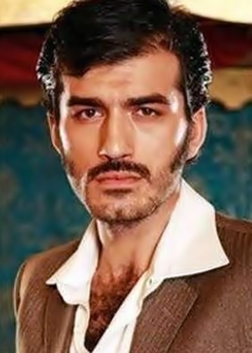 Hector Escaton (Rodrigo Santoro) - Ufuk Bayraktar