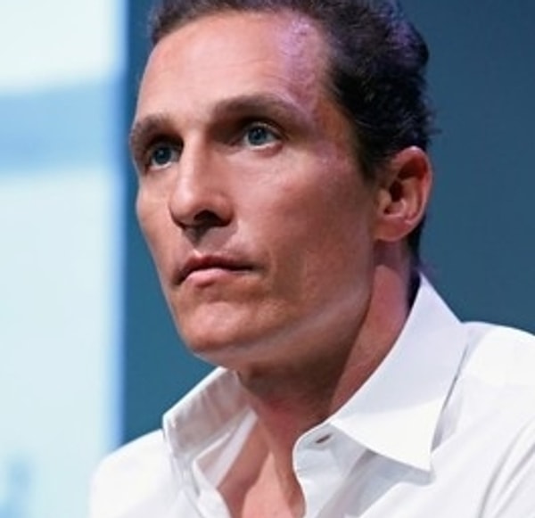 9. Мэттью МакКонахи боится вращающихся дверей