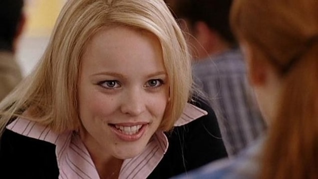 1. Rachel McAdam’ın Mean Girl serisindeki peruğu, insan saçından yapıldı.