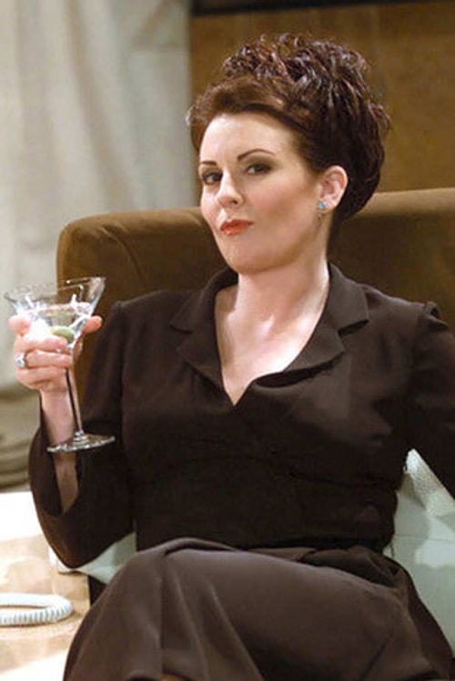 Megan Mullall, Will&Grace filmindeki Karen Valker karakterinde kullandığı tiz sesi kullanmayı reddettiği için Kayıp Balık Nemo filmindeki rolünden kovuldu.