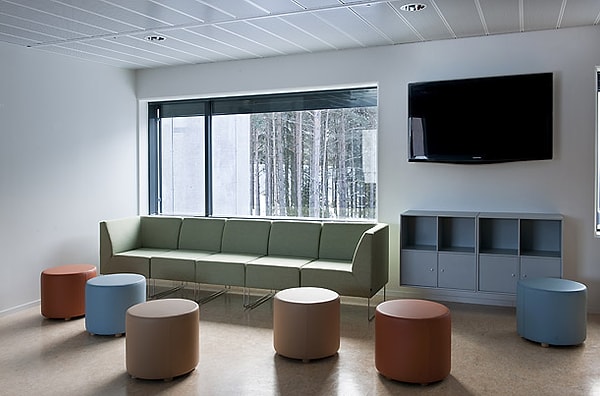 Кроме того, мебель в помещениях общего пользования стала еще более комфортной!