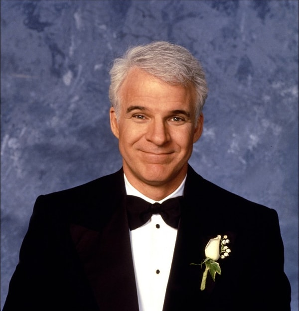 2. «Секс  - одна из самых всепоглощающих, великолепных и естественных вещей, которую можно купить за деньги», - Стив Мартин.