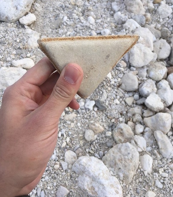 10. Этот камень можно принять за закуску.