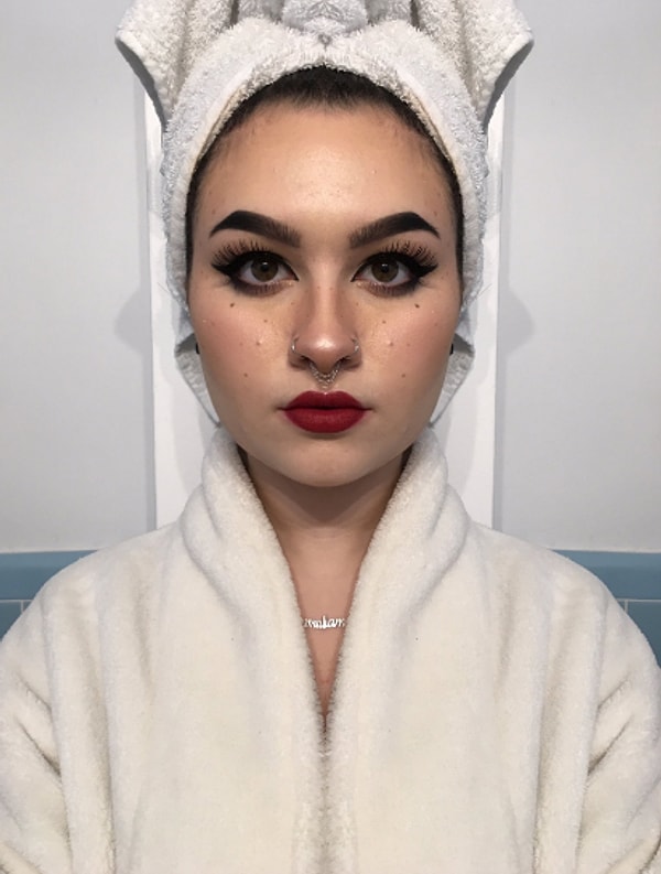 8. Твой мозг будет обманывать тебя, удтверждая, что эти картинки одинаковые.